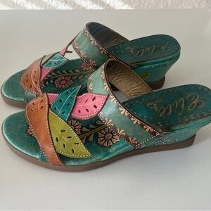 Corkys Multicolor Leaf Design Wedges